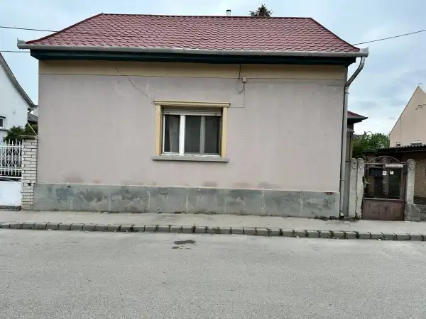 Eladó ingatlan, Székesfehérvár 2 szoba 62 m² 44.5 M Ft