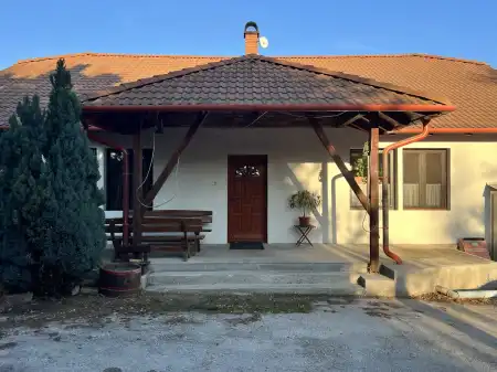 eladó ingatlan, Székesfehérvár