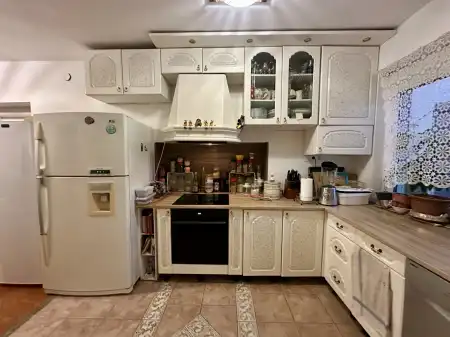 Eladó ingatlan, Székesfehérvár 7 szoba 380 m² 130 M Ft