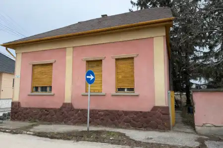 Eladó ingatlan, Székesfehérvár 3 szoba 80 m² 69.5 M Ft