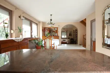 Eladó ingatlan, Szentendre 5 szoba 170 m² 124.5 M Ft