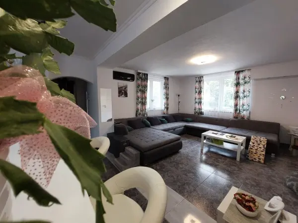 Eladó ingatlan, Szigethalom 5 szoba 205 m² 128.8 M Ft