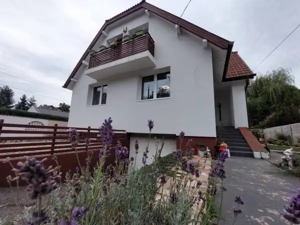 Eladó ingatlan, Szigethalom 5 szoba 205 m² 134.9 M Ft