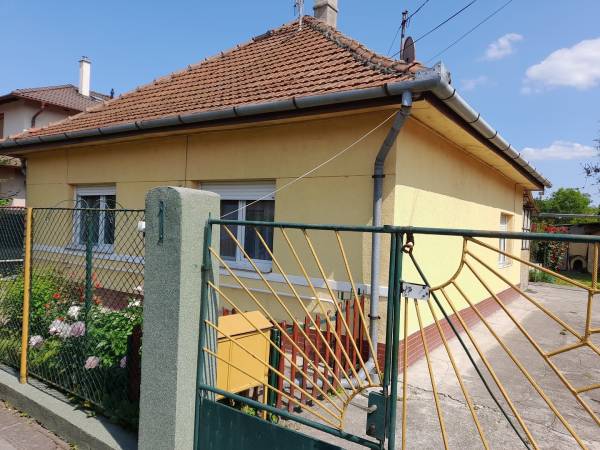 eladó ingatlan, Szigetszentmiklós