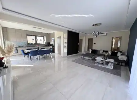Eladó ingatlan, Szigetszentmiklós 4 szoba 160 m² 219.9 M Ft