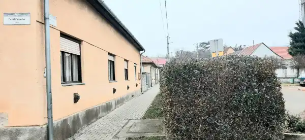Eladó ingatlan, Szob 3 szoba 115 m² 39.9 M Ft