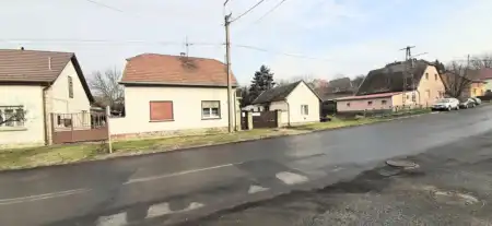 eladó ingatlan, Szob