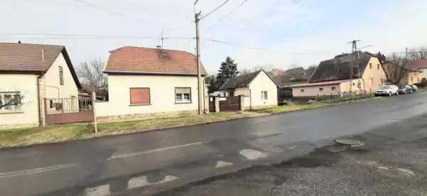 Eladó ingatlan, Szob 3+1 szoba 100 m² 57 M Ft