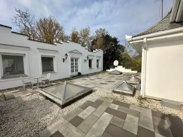 Eladó ingatlan, Sződliget 7 szoba 400 m² 180 M Ft