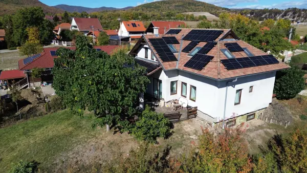 Eladó ingatlan, Szokolya 6 szoba 266 m² 129.9 M Ft