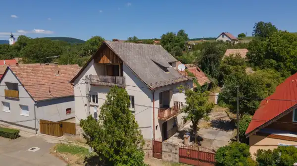 Eladó ingatlan, Szokolya 5 szoba 176 m² 41.9 M Ft