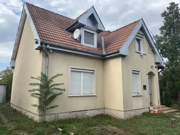 Eladó ingatlan, Szolnok 4 szoba 132 m² 49.9 M Ft