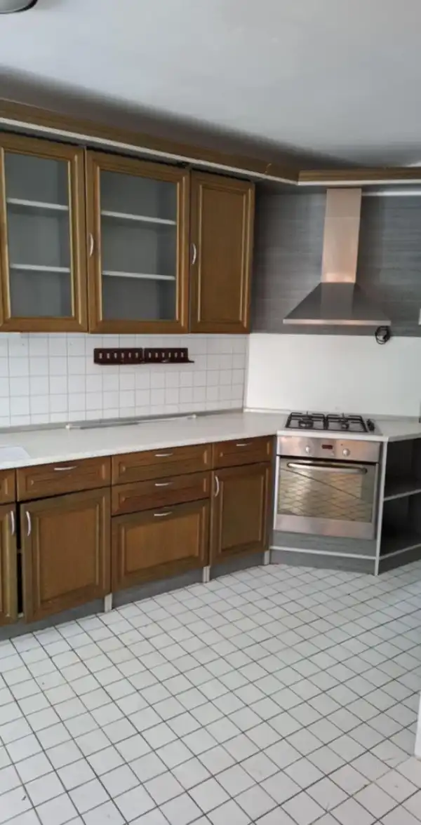 Eladó ingatlan, Szügy 6 szoba 180 m² 52 M Ft