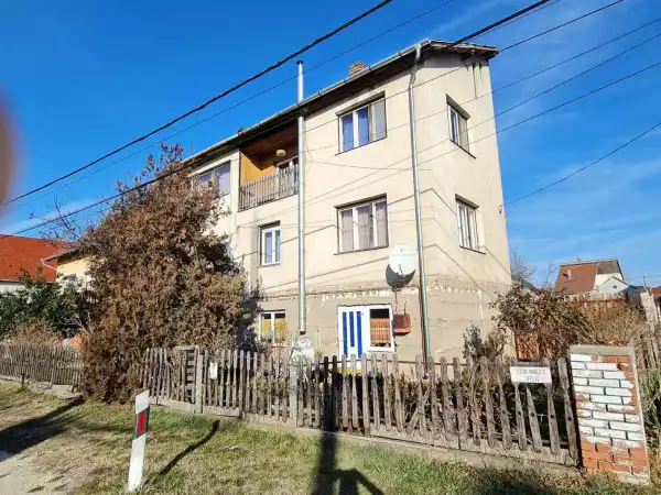 Eladó ingatlan, Taksony 2+1 szoba 93 m² 28.9 M Ft