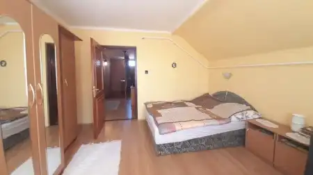 eladó ingatlan, Taktaszada