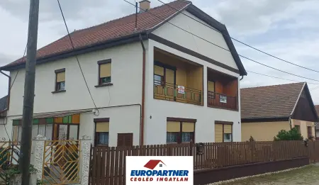 eladó ingatlan, Tápióbicske