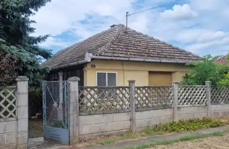 eladó ingatlan, Tápiószecső