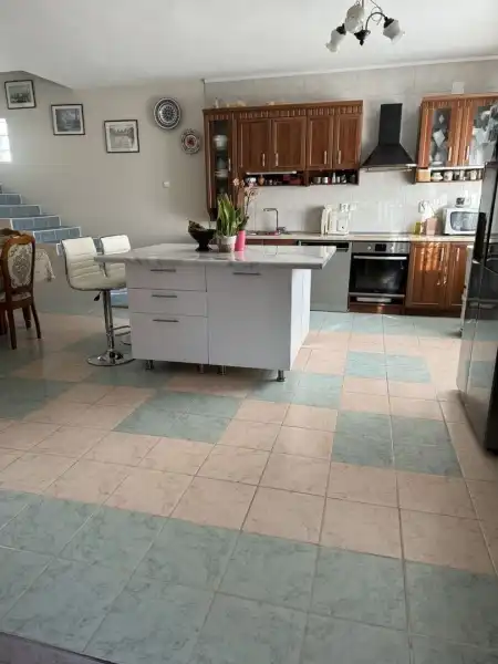 Eladó ingatlan, Tárnok 4 szoba 230 m² 149.9 M Ft