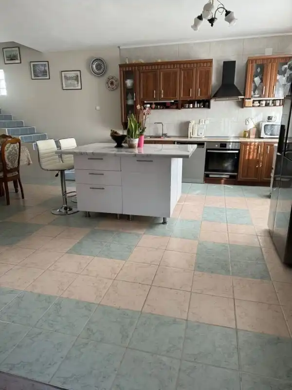 Eladó ingatlan, Tárnok 4 szoba 230 m² 149.9 M Ft