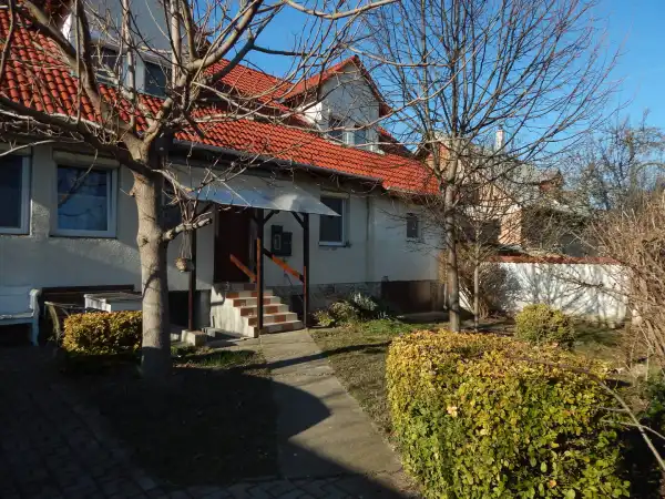 Eladó ingatlan, Tata 8 szoba 207 m² 150 M Ft