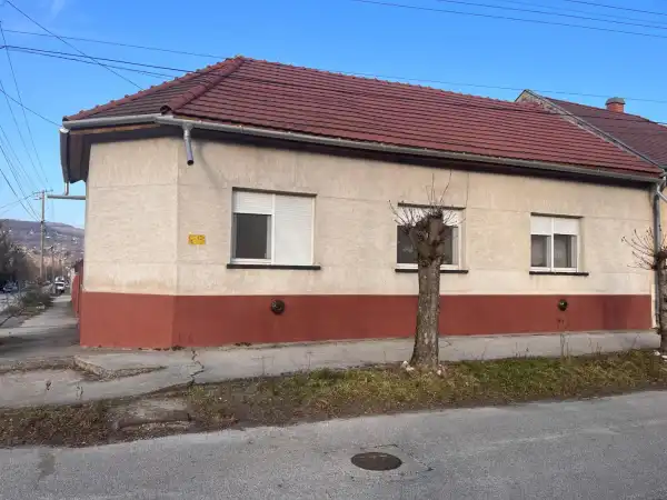 Eladó ingatlan, Tatabánya 4 szoba 89 m² 59.9 M Ft