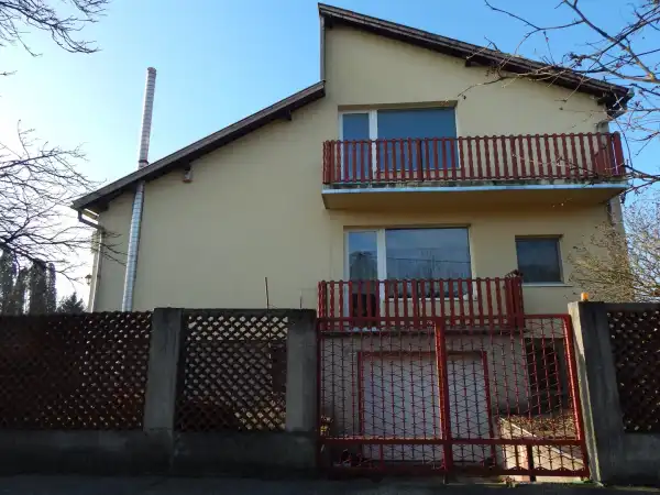 Eladó ingatlan, Tatabánya 4 szoba 240 m² 125 M Ft