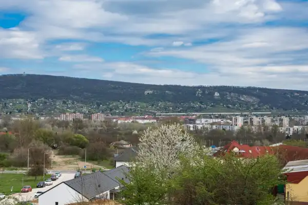 Eladó ingatlan, Tatabánya 4 szoba 114 m² 137 M Ft