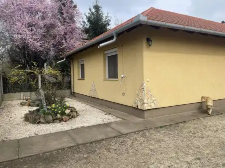eladó ingatlan, Telekgerendás