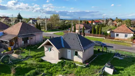 Eladó ingatlan, Tereske 2 szoba 46 m² 11.9 M Ft