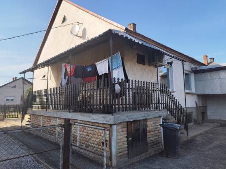 eladó ingatlan, Tét