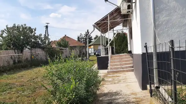 Eladó ingatlan, Tiszalúc 3 szoba 75 m² 22.99 M Ft