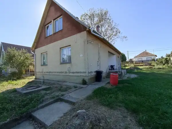 Eladó ingatlan, Tiszaőrs 3 szoba 167 m² 20.9 M Ft