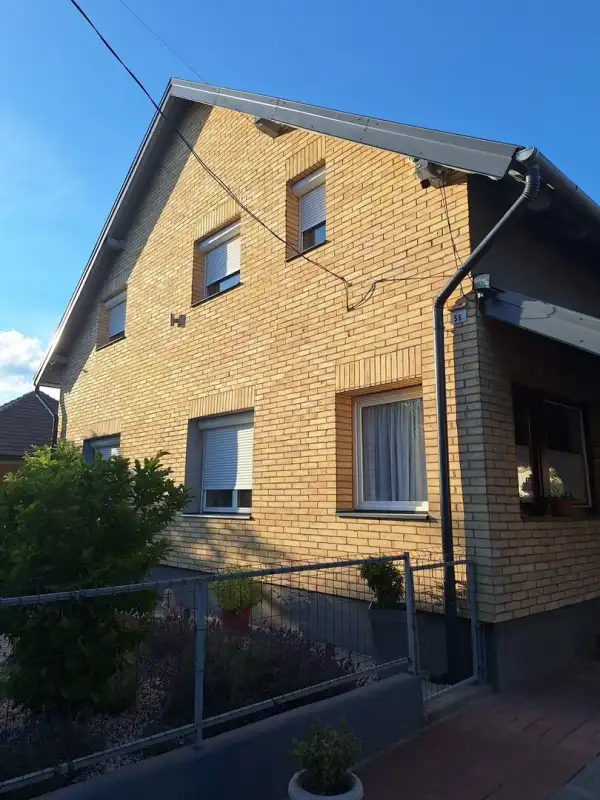 Eladó ingatlan, Tököl 5+1 szoba 193 m² 129.9 M Ft