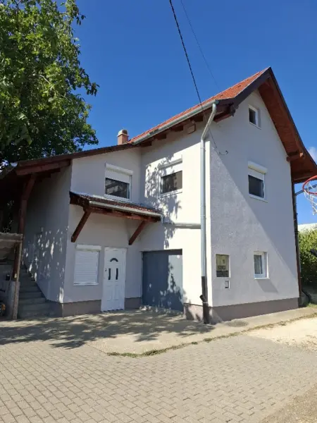 eladó ingatlan, Törökbálint