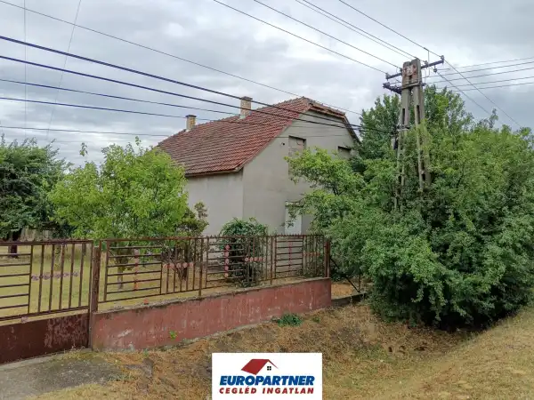 Eladó ingatlan, Törtel 3 szoba 80 m² 19.5 M Ft