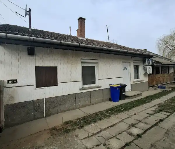 Eladó ingatlan, Törtel 3 szoba 80 m² 45 M Ft