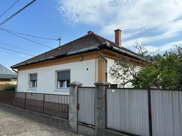 Eladó ingatlan, Tura 2 szoba 75 m² 32.5 M Ft