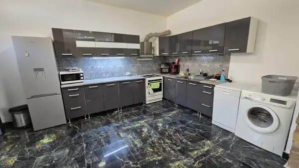 Eladó ingatlan, Újpetre 3+1 szoba 130 m² 39 M Ft