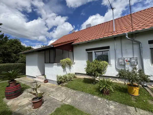 Eladó ingatlan, Újudvar 2 szoba 61 m² 27.5 M Ft