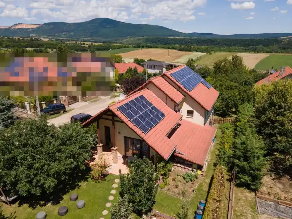 Eladó ingatlan, Vác 7 szoba 204 m² 165 M Ft