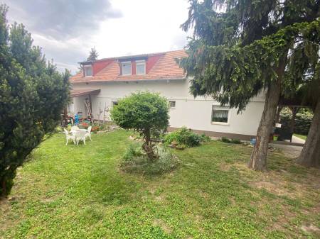 eladó ingatlan, Vác