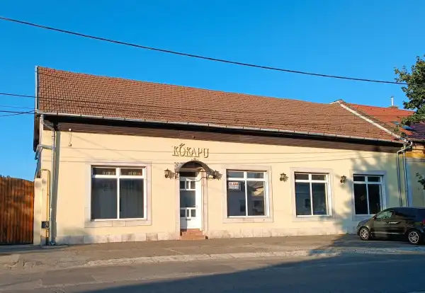 Eladó ingatlan, Vác 4+1 szoba 361 m² 139.9 M Ft