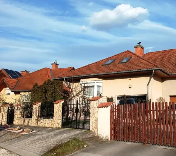 Eladó ingatlan, Vác 4+1 szoba 186 m² 144.99 M Ft