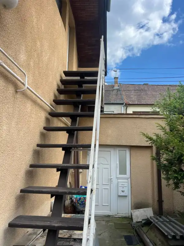 Eladó ingatlan, Vác 4 szoba 145 m² 68.9 M Ft