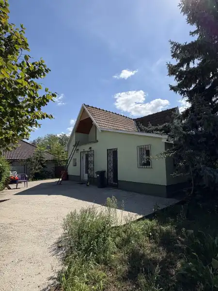 Eladó ingatlan, Vác 2 szoba 42 m² 36 M Ft
