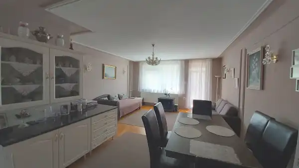 Eladó ingatlan, Vác 4 szoba 85 M Ft