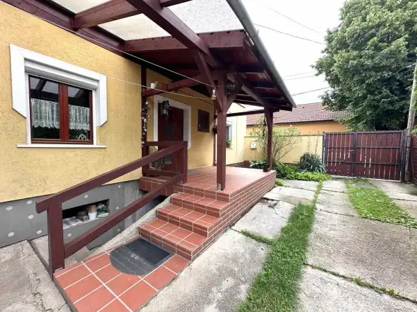 Eladó ingatlan, Vác 3 szoba 110 m² 98 M Ft