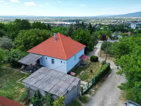eladó ingatlan, Vác