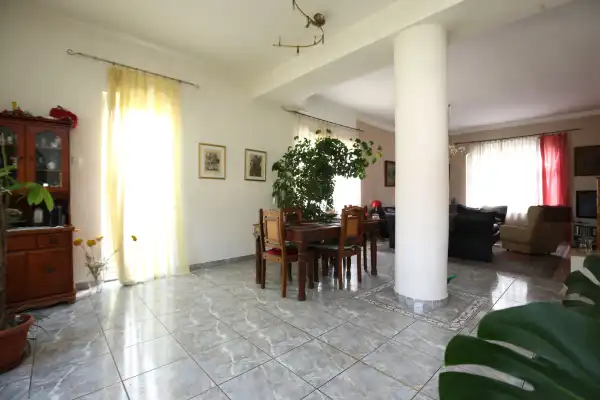 Eladó ingatlan, Vác 4 szoba 130 m² 129.9 M Ft