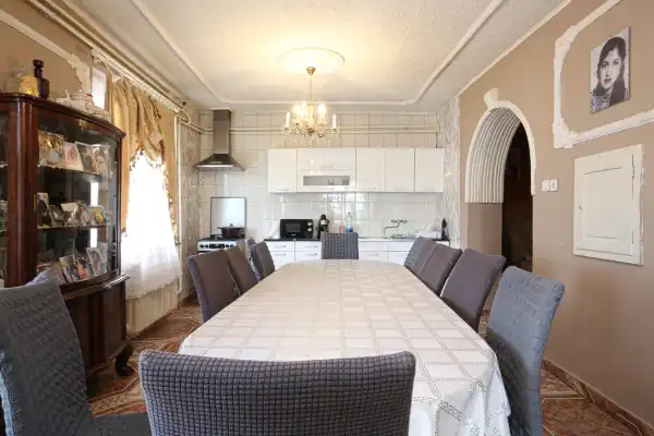 Eladó ingatlan, Vác 5 szoba 110 m² 85 M Ft